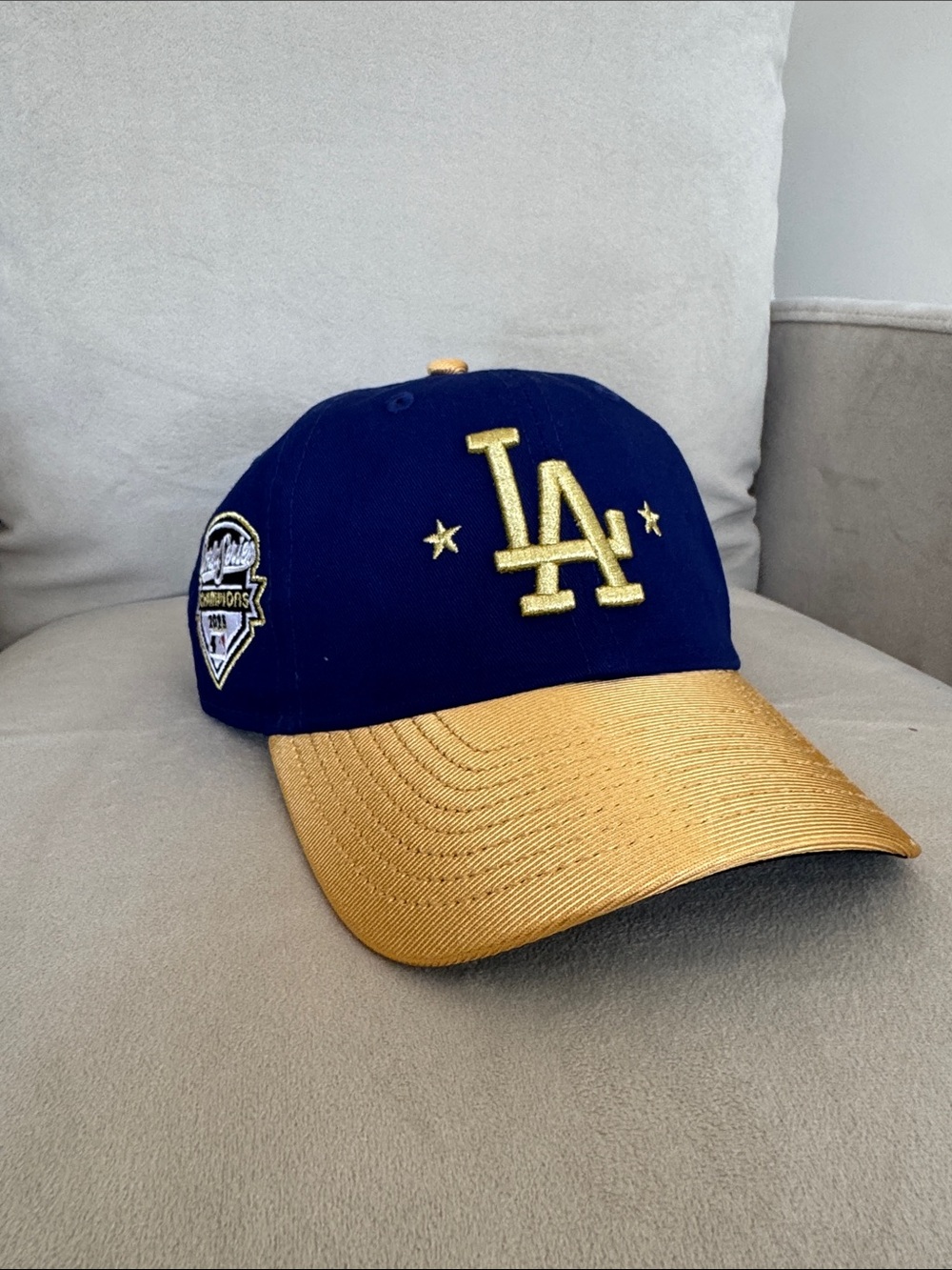 Los Angeles Dodgers LA Baseball Cap in Navy and Gold: World Series Hat